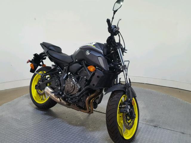 JYARM27E0JA000595 - 2018 YAMAHA MT07 BLACK photo 2