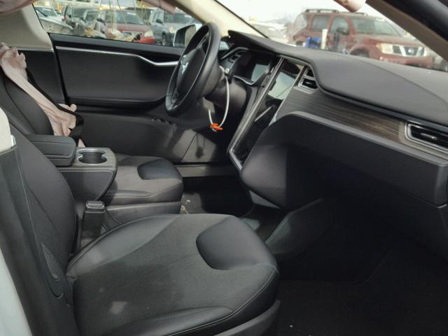 5YJSA1E22GF129486 - 2016 TESLA MODEL S WHITE photo 5