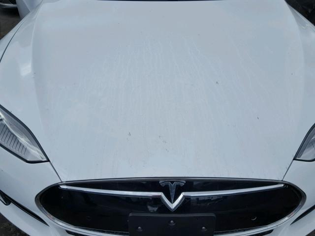5YJSA1E22GF129486 - 2016 TESLA MODEL S WHITE photo 7