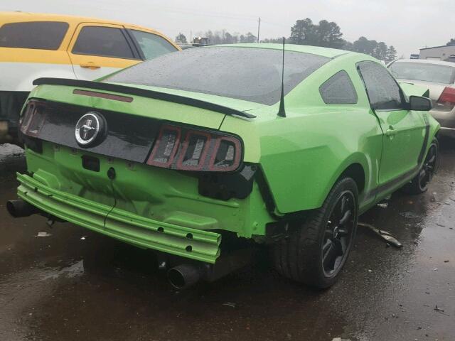 1ZVBP8CU6D5241360 - 2013 FORD MUSTANG BO GREEN photo 4