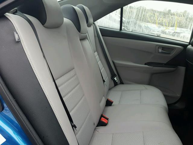 4T1BF1FK5HU667460 - 2017 TOYOTA CAMRY LE 蓝色 照片 6