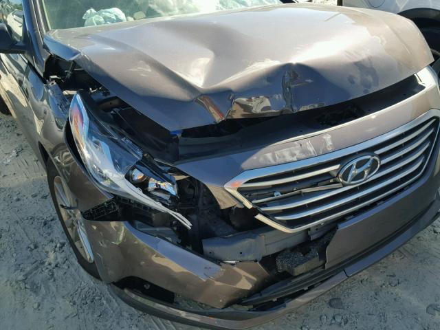 5NPE24AF4GH381973 - 2016 HYUNDAI SONATA SE GRAY photo 9