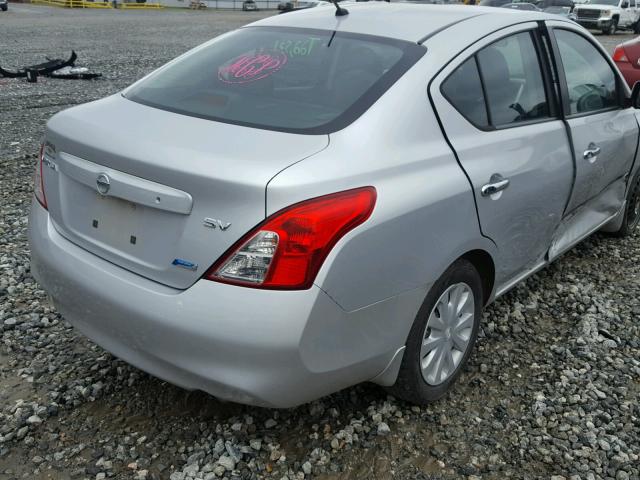 3N1CN7AP4CL897806 - 2012 NISSAN VERSA S SILVER photo 4