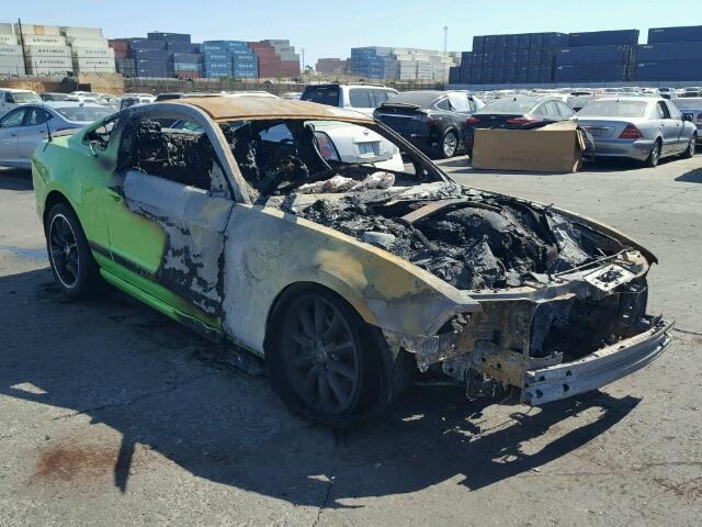 1ZVBP8CU0D5242388 - 2013 FORD MUSTANG BO GREEN photo 1