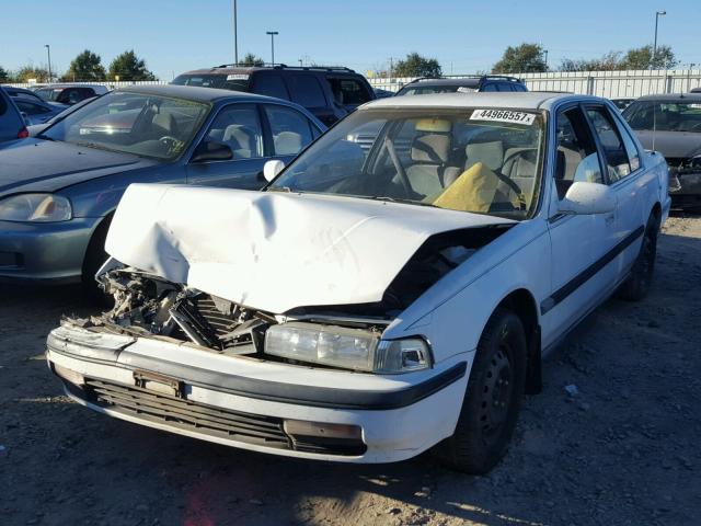 1HGCB7557MA137099 - 1991 HONDA ACCORD LX WHITE photo 2