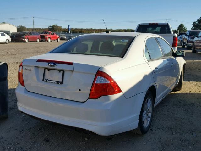 3FAHP0GA9BR337417 - 2011 FORD FUSION S WHITE photo 4