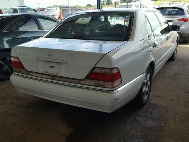 WDBGA33G8XA431209 - 1999 MERCEDES-BENZ S 320 WHITE photo 4