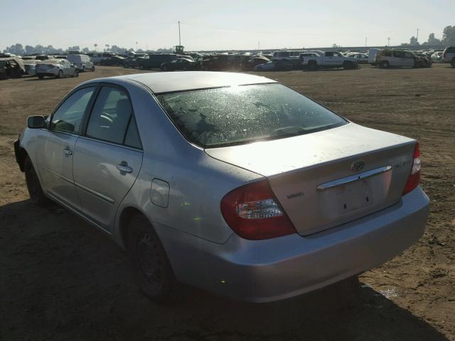 JTDBE32K630166179 - 2003 TOYOTA CAMRY LE SILVER photo 3