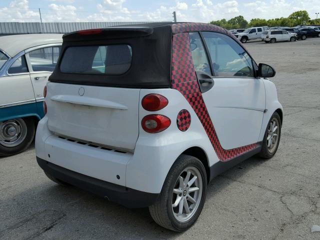 WMEEK31X29K225598 - 2009 SMART FORTWO PAS 白色 照片 4