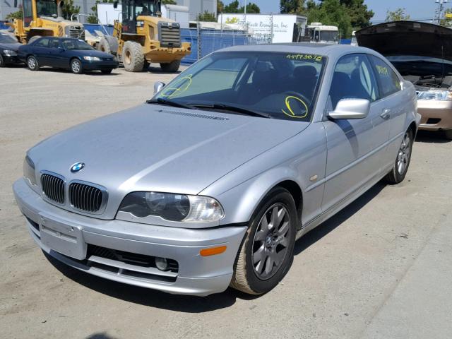 WBABM3346YJN88261 - 2000 BMW 323 CI SILVER photo 2