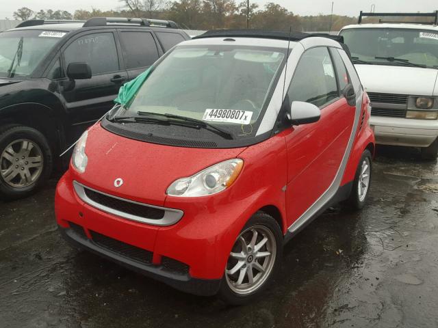WMEEK31X88K117906 - 2008 SMART FORTWO RED photo 2