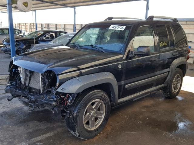 1J4GL38K25W522589 - 2005 JEEP LIBERTY RE BLACK photo 2