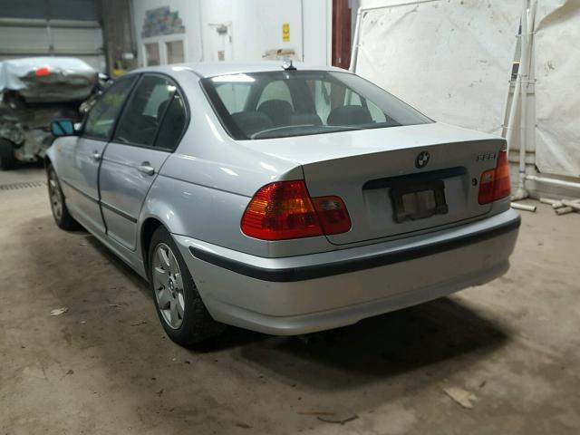 WBAEV33494KW15709 - 2004 BMW 325 SILVER photo 3