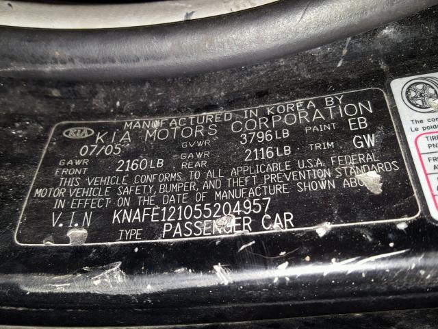 KNAFE121055204957 - 2005 KIA NEW SPECTR BLACK photo 10