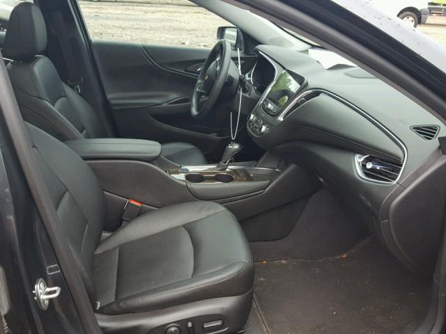 1G1ZH5SX7HF179713 - 2017 CHEVROLET MALIBU PRE 灰色 照片 5