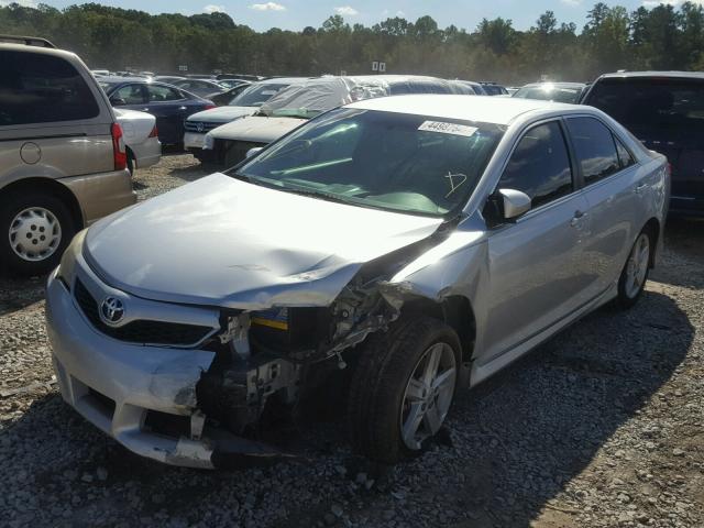 4T1BF1FK6CU038590 - 2012 TOYOTA CAMRY SILVER photo 2