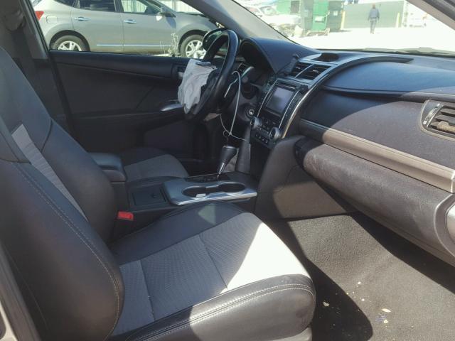 4T1BF1FK6CU038590 - 2012 TOYOTA CAMRY SILVER photo 5
