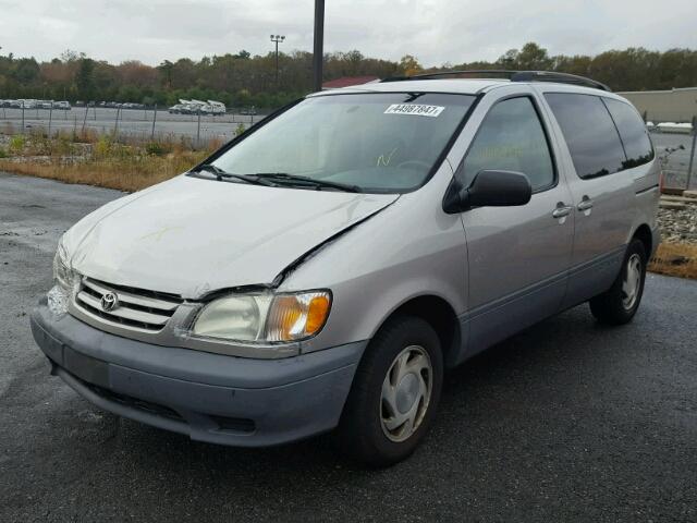 4T3ZF13C82U501900 - 2002 TOYOTA SIENNA SILVER photo 2