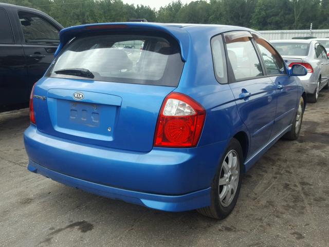 KNAFE161055088430 - 2005 KIA SPECTRA5 BLUE photo 4