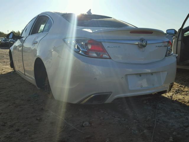 2G4GV5GV7C9193493 - 2012 BUICK REGAL WHITE photo 3