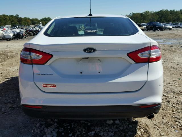 1FA6P0G75F5121892 - 2015 FORD FUSION S WHITE photo 9