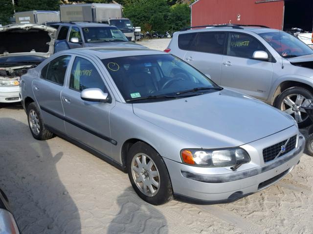 YV1RS61R122187719 - 2002 VOLVO S60 SILVER photo 1