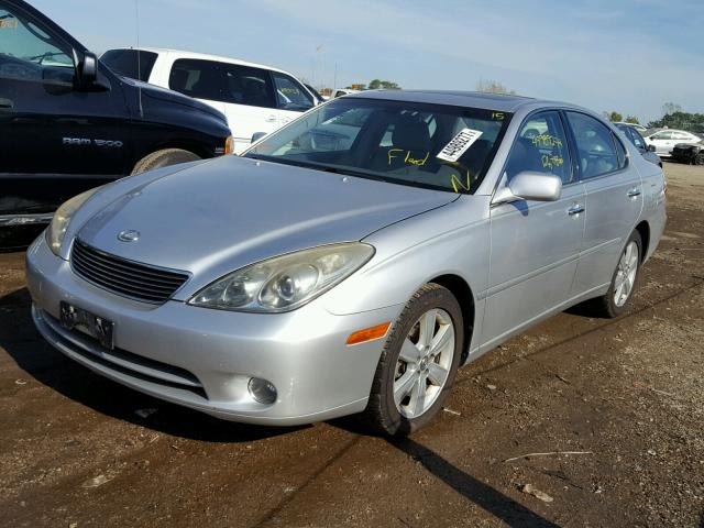 JTHBA30G565152189 - 2006 LEXUS ES 330 SILVER photo 2