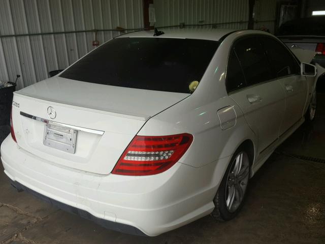 WDDGF4HB1CR221235 - 2012 MERCEDES-BENZ C 250 WHITE photo 4