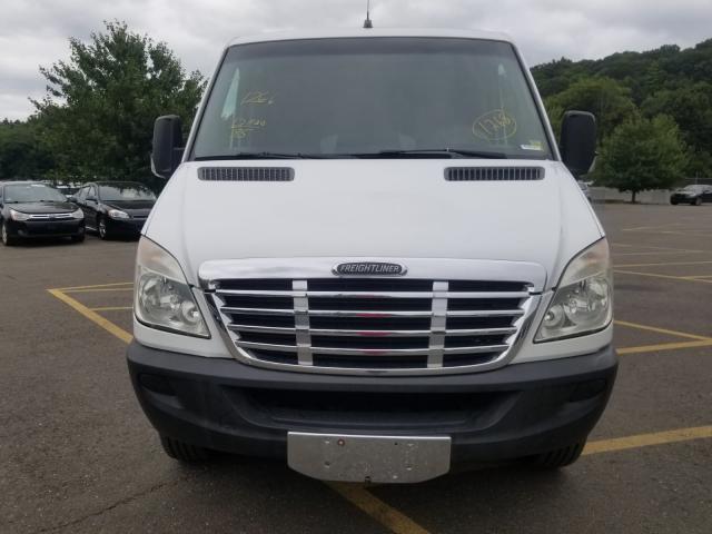 WDYPE746875170485 - 2007 FREIGHTLINER SPRINTER 2 WHITE photo 8