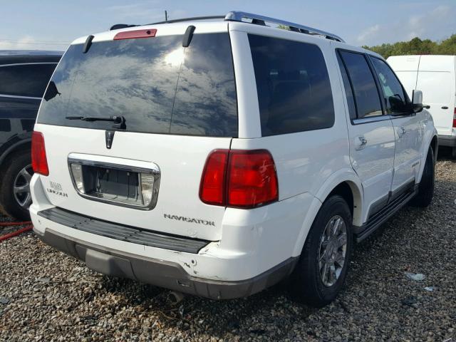 5LMFU28R24LJ06637 - 2004 LINCOLN NAVIGATOR Biały zdjęcie 4