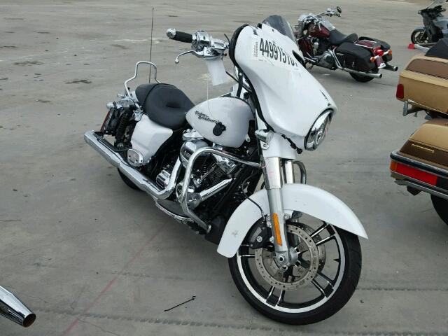 1HD1KRC18HB624716 - 2017 HARLEY-DAVIDSON FLHXS STRE WHITE photo 1