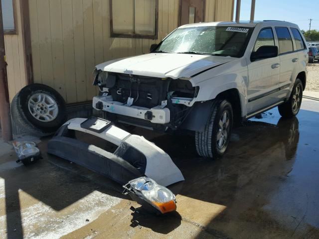 1J8GR48K48C158667 - 2008 JEEP GRAND CHER WHITE photo 2