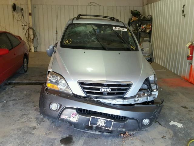 KNDJD736275665805 - 2007 KIA SORENTO EX SILVER photo 9