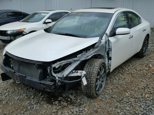 1N4AA5AP8BC814382 - 2011 NISSAN MAXIMA S WHITE photo 2