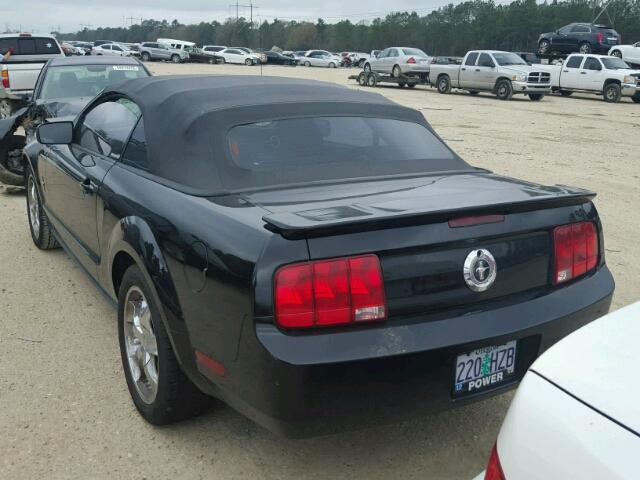 1ZVFT84N365121331 - 2006 FORD MUSTANG BLACK photo 3