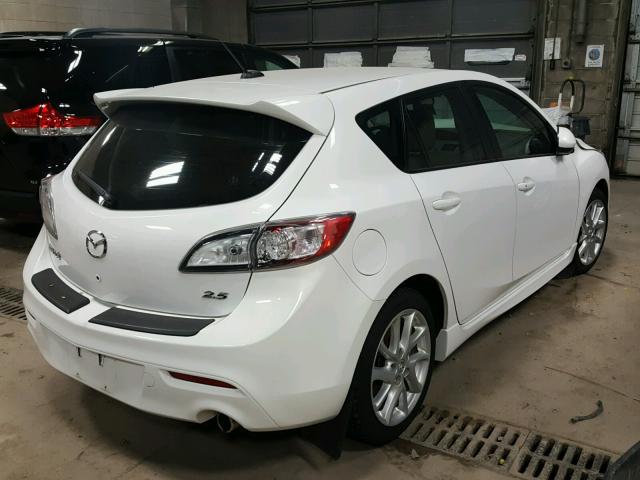 JM1BL1M58B1420033 - 2011 MAZDA 3 WHITE photo 4