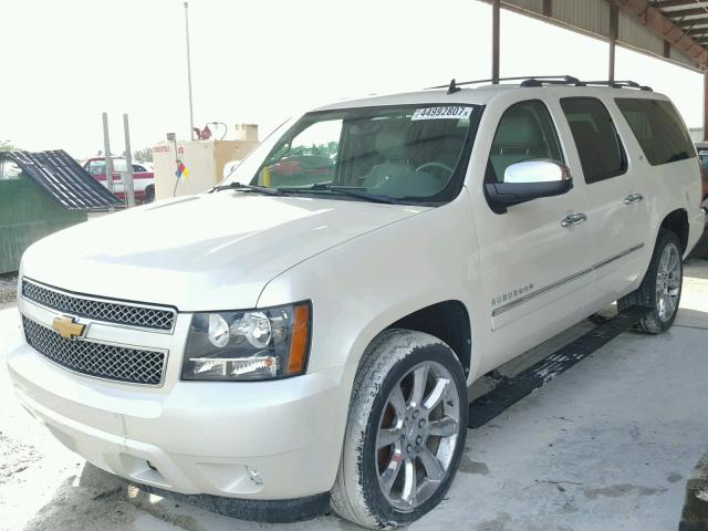 1GNSKKE70DR170646 - 2013 CHEVROLET SUBURBAN WHITE photo 2