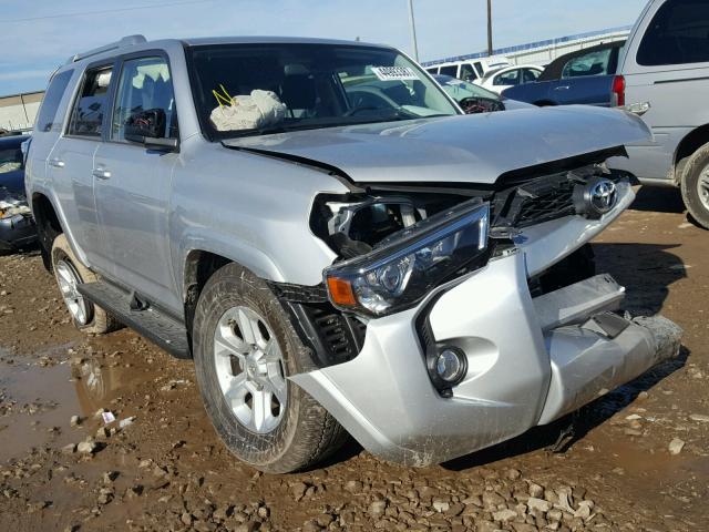 JTEBU5JR2G5375422 - 2016 TOYOTA 4RUNNER SR SILVER photo 1