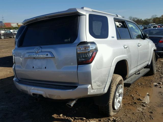 JTEBU5JR2G5375422 - 2016 TOYOTA 4RUNNER SR SILVER photo 4