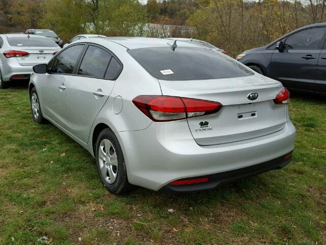 3KPFL4A71HE085616 - 2017 KIA FORTE SILVER photo 3