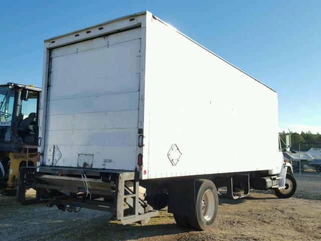 1FVABTBV12HJ88092 - 2002 FREIGHTLINER MEDIUM CON WHITE photo 4