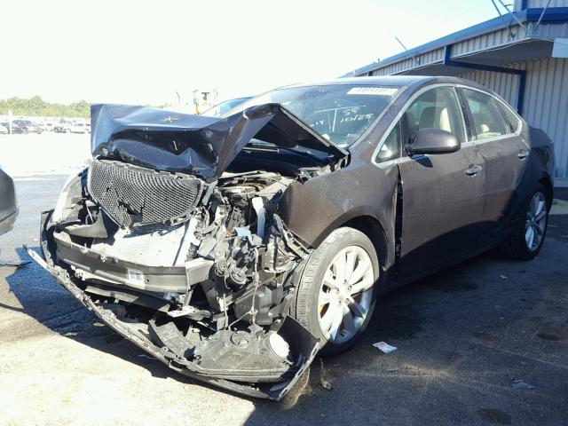 1G4PP5SK1E4102344 - 2014 BUICK VERANO GRAY photo 2