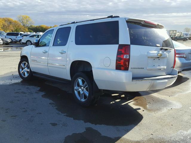 1GNSKKE33BR247133 - 2011 CHEVROLET SUBURBAN K WHITE photo 3