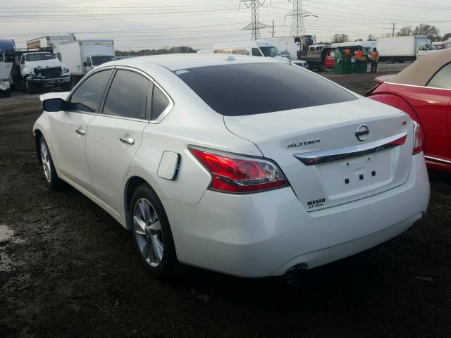 1N4AL3AP9FC185316 - 2015 NISSAN ALTIMA 2.5 WHITE photo 3