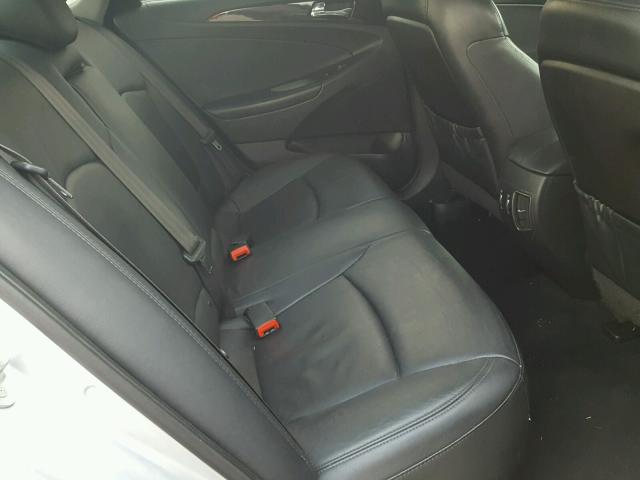 5NPEC4AC5BH098994 - 2011 HYUNDAI SONATA SE 银色 照片 6