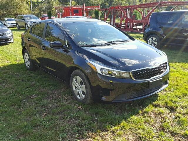 3KPFK4A78HE093375 - 2017 KIA FORTE SILVER photo 1