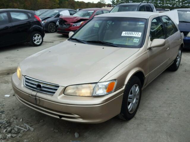 4T1BG22K11U094314 - 2001 TOYOTA CAMRY GOLD photo 2