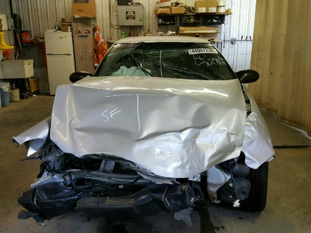 1G2NE52F74C206334 - 2004 PONTIAC GRAND AM S Արծաթագույն լուսանկար 9