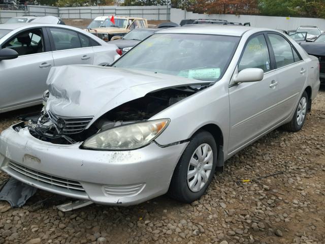 4T1BE32K35U541775 - 2005 TOYOTA CAMRY LE 银色 照片 2