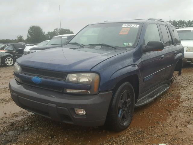 1GNDT13S222403813 - 2002 CHEVROLET TRAILBLAZE BLUE photo 2